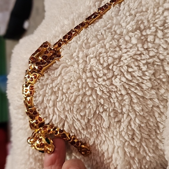 Vintage Leopard Pin Articulated  Shoulder Pet Green  Rhinestone Eyes - Picture 12 of 13